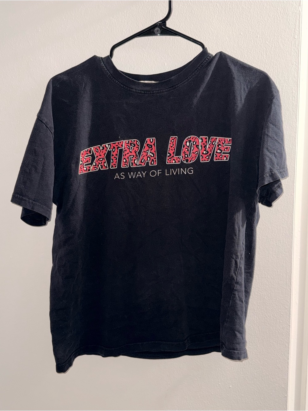 Pull&Bear Black Crewneck Tee with White Label Detail